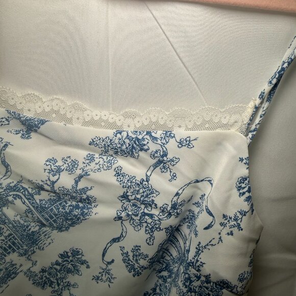 Princess Polly Blue & White Toile Lace Trim Camisole Top - Picture 2 of 6
